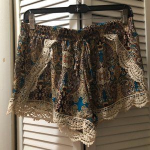 Banana lemon pull on colorful beachy shorts size is unknown